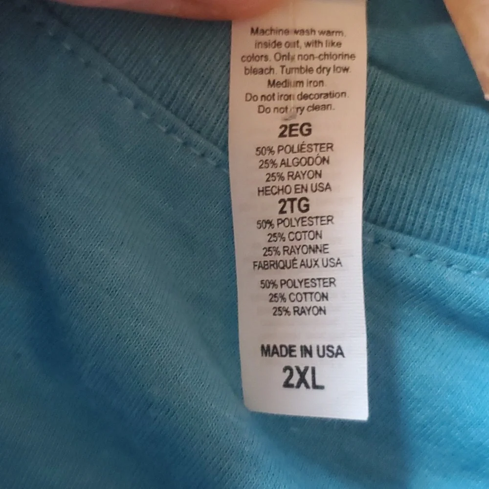 NWT running tshirt - Picture 4 of 6